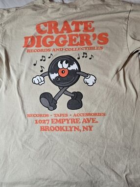 Empyre Crate Diggers Graphic Tshirt Mens Medium Sand And Orange Colored